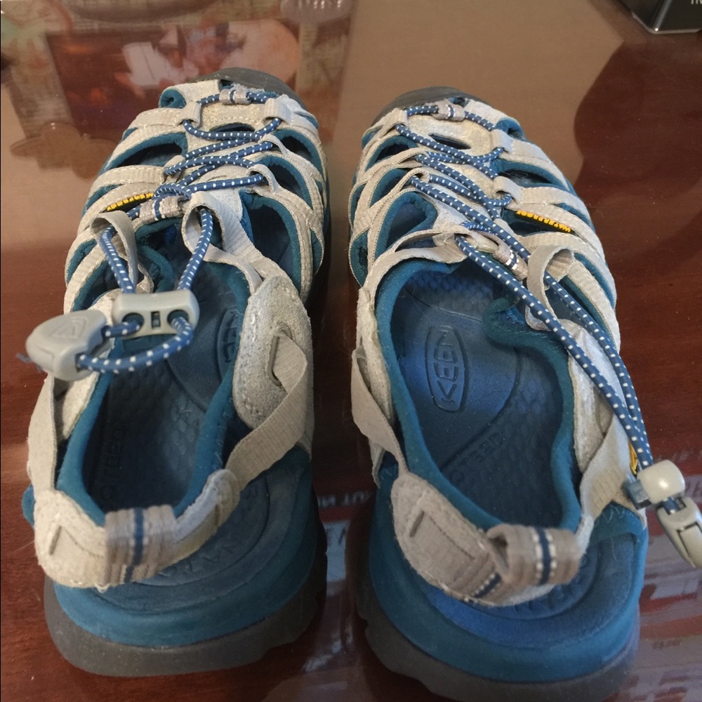 Sandals - Picture 3 of 3