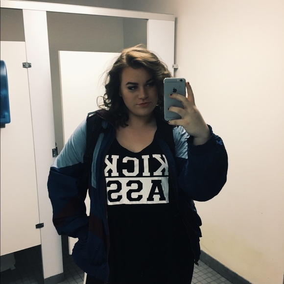 Meet your Posher, Elysabeth - Picture 6 of 6