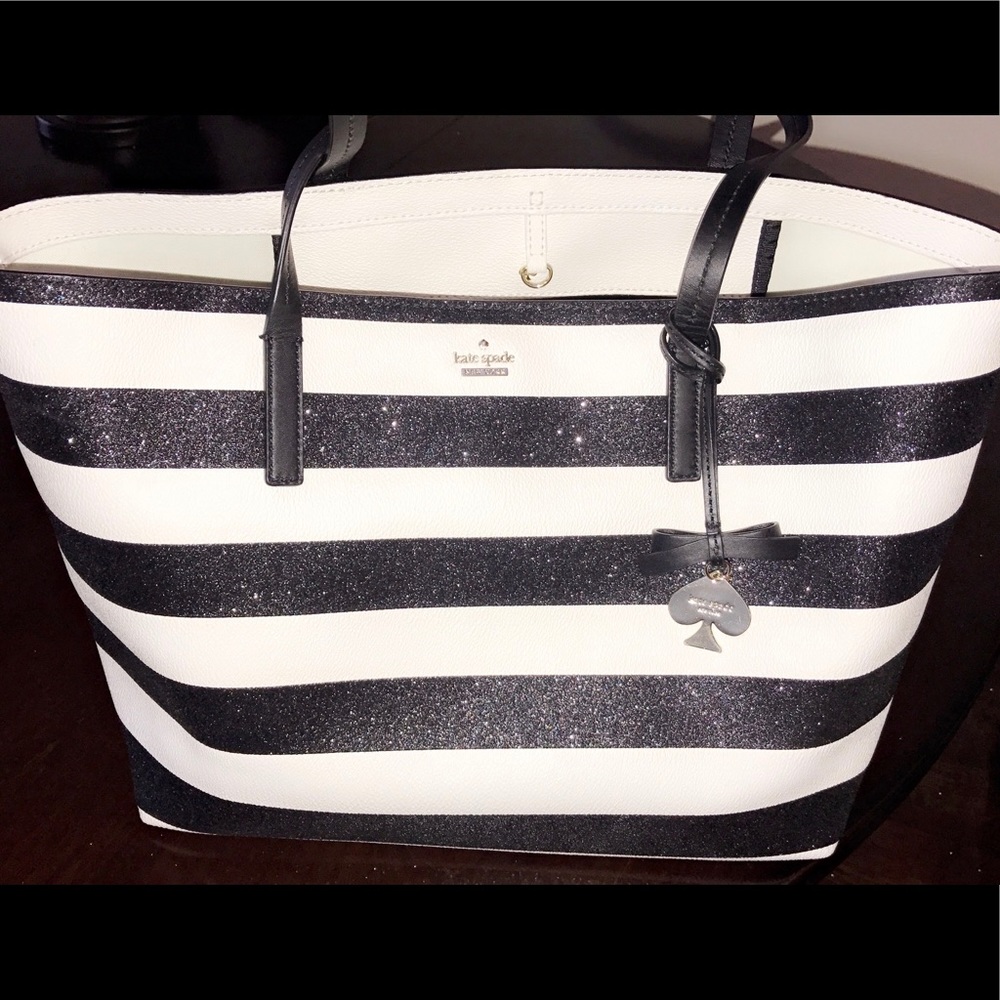 🛑 SOLD 🛑Kate Spade Hawthorne Glitter Stripe Tote