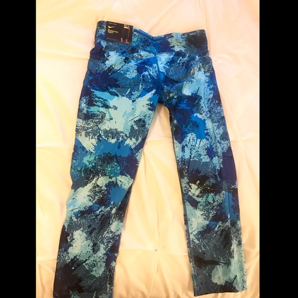 NWT Nike Dri-Fit Leggings - Picture 4 of 7