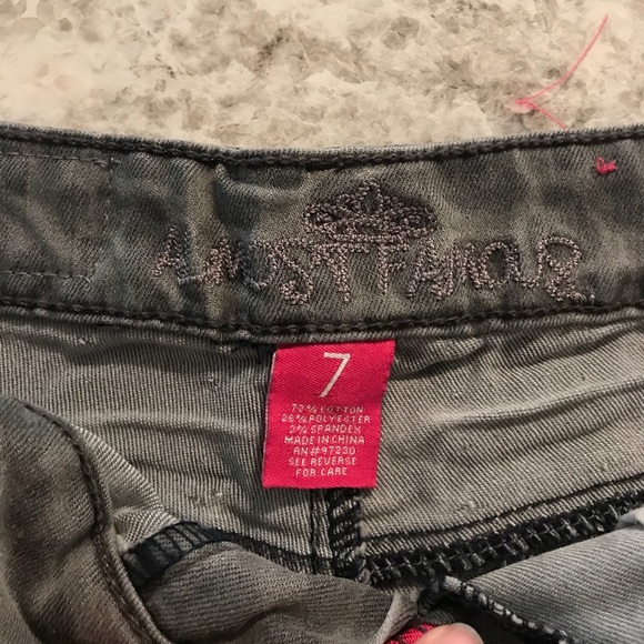 Black/gray jean shorts - Picture 3 of 3