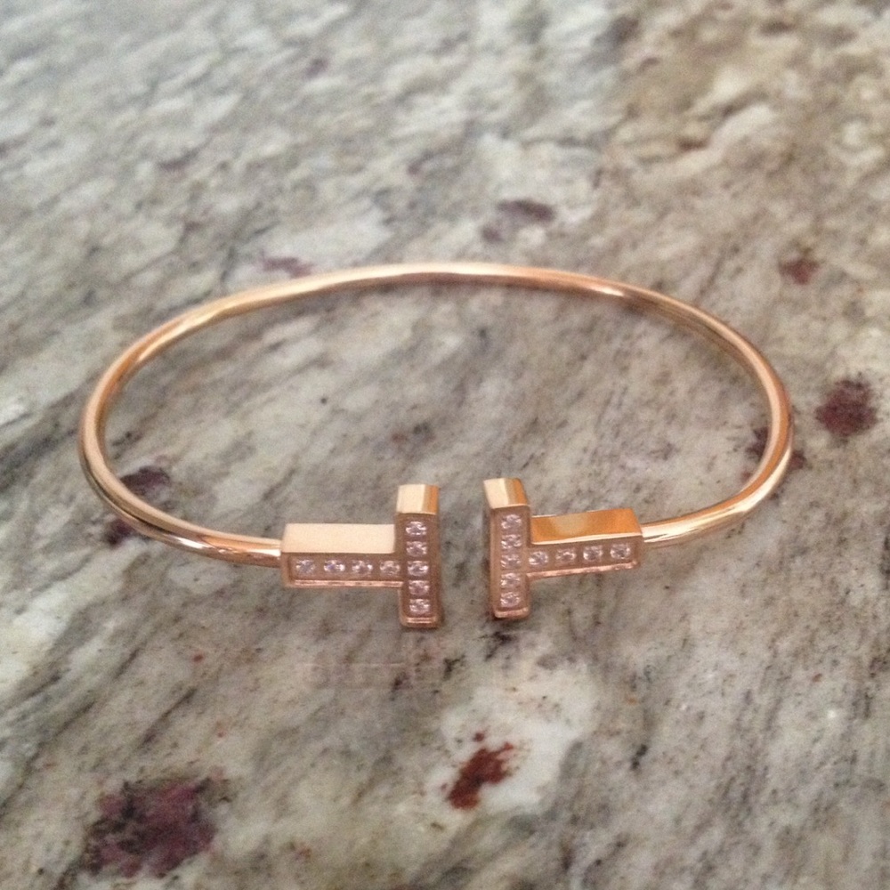 Fashion Rose Gold Bangle