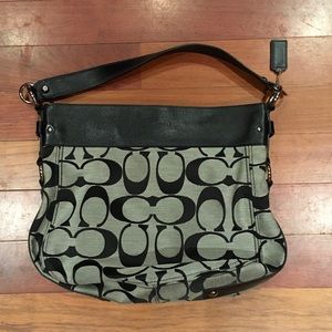 Coach Zoe Signature C (Black/grey) Purse