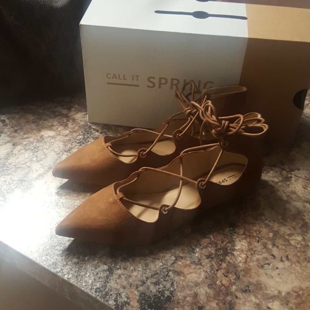 Caramel flat ballerina lace up flats sz 8