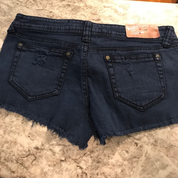 Blue denim jean shorts - Picture 2 of 2
