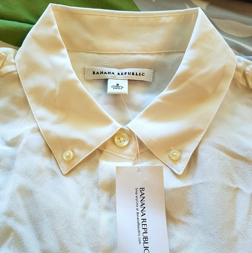 Banana Republic Women's Button Down Shirt