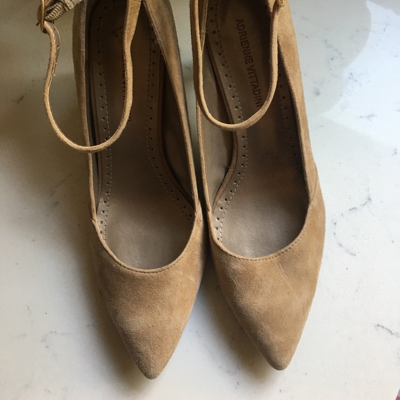 adrienne vittadini nevi pump