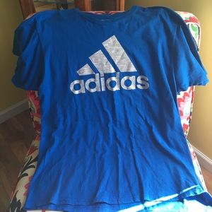 Adidas t-shirt