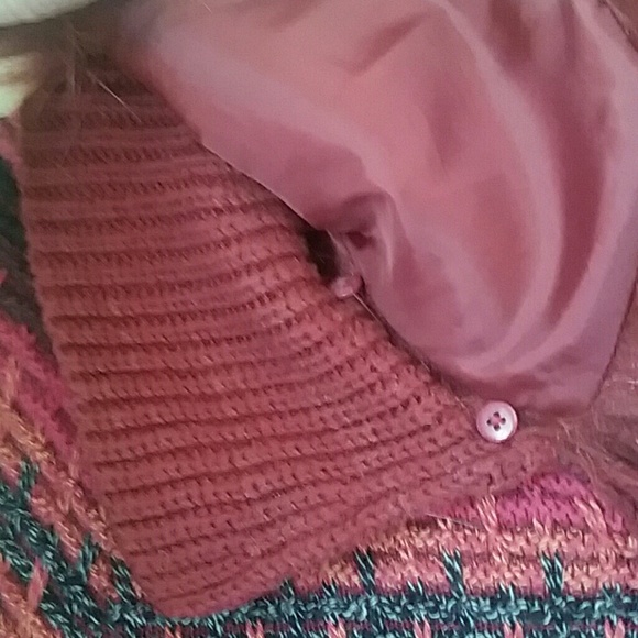 A nic and Zoe medium sweater with removable collar - Picture 2 of 4