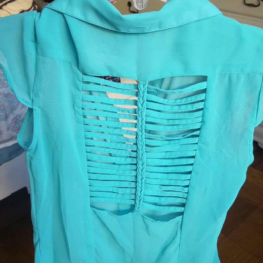 Open back top