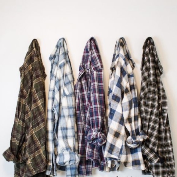 • 5 flannels mystery box• back for spring - Picture 2 of 4