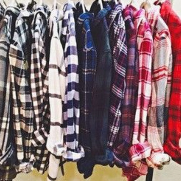 • 5 flannels mystery box• back for spring - Picture 3 of 4