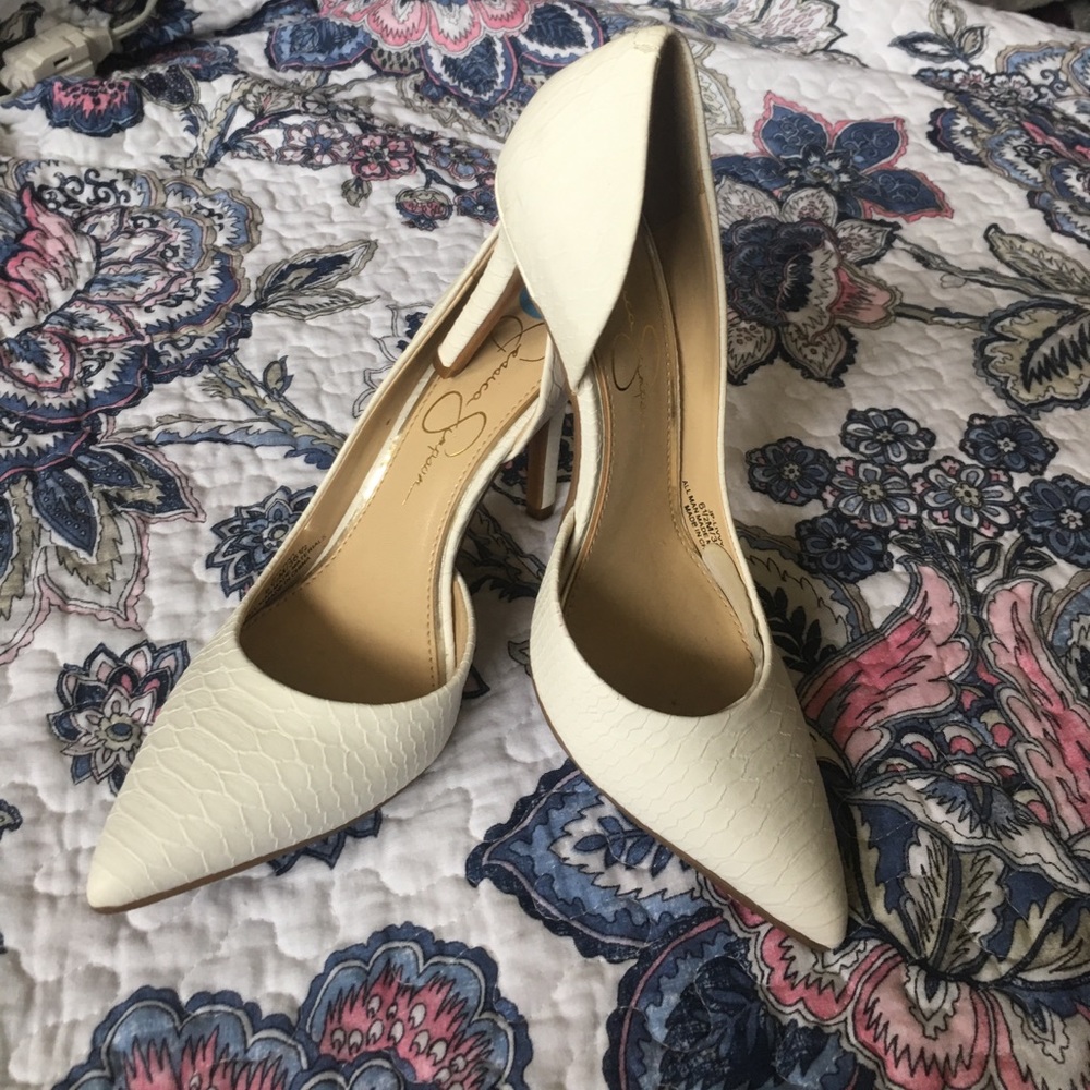 Jessica Simpson heels