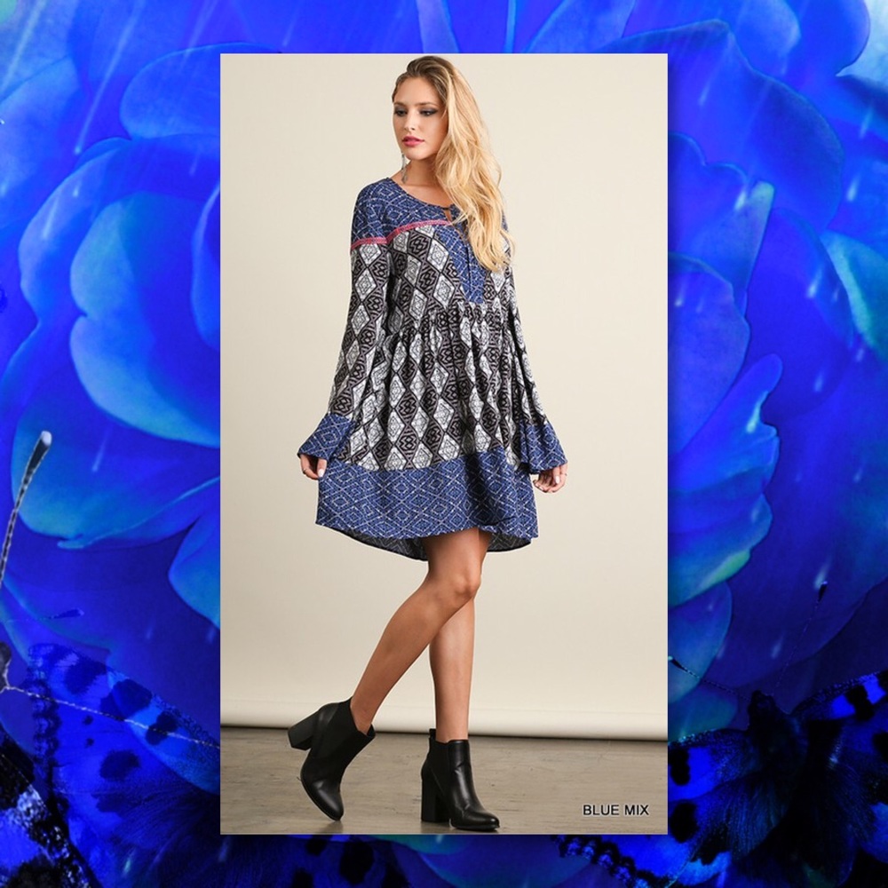 JUST IN🆕Boho Blue Bell Sleeve Tassel Neck Peasant - Picture 1 of 3