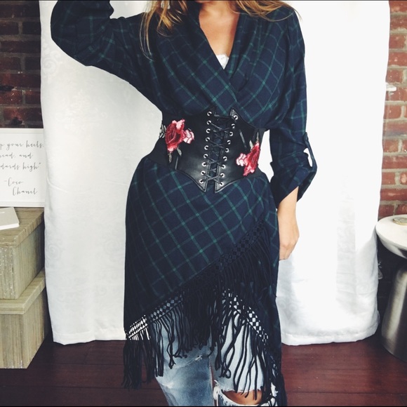 Last✨Luna Flannel Plaid Fringe Shark-bite Top - Picture 5 of 8