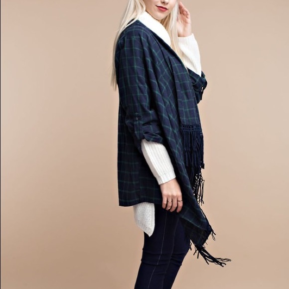 Last✨Luna Flannel Plaid Fringe Shark-bite Top - Picture 8 of 8