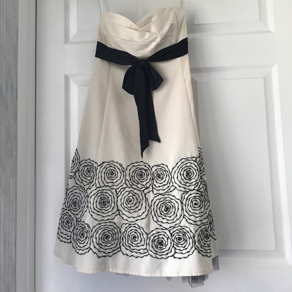 Tahari cream + black strapless cocktail dress