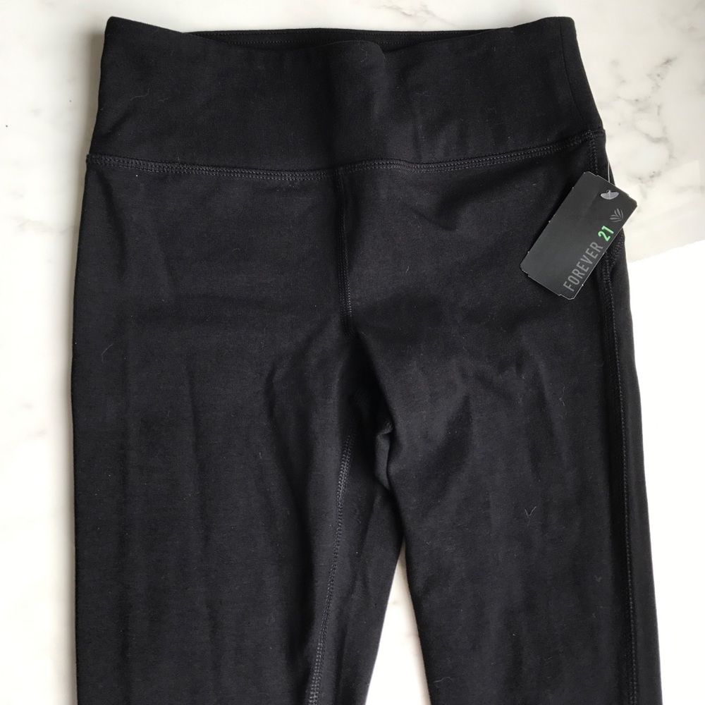 FOREVER 21 - Black Workout Tights