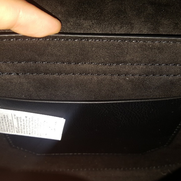 Gap Crossbody Saddle Bag in Black - Picture 3 of 3