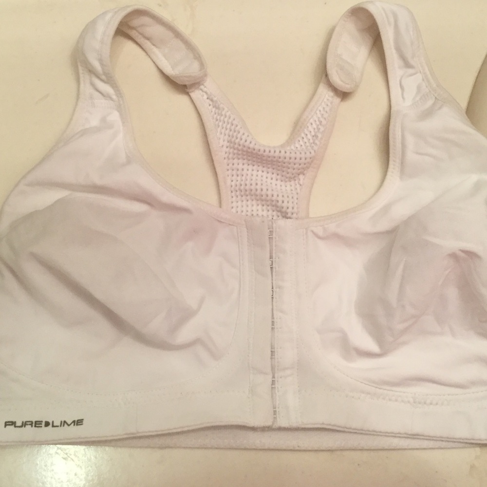 Pure Lime 36D front closure bra from Tittle 9.