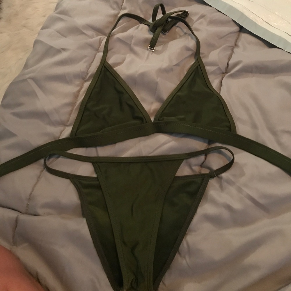 Small bathingsuit set