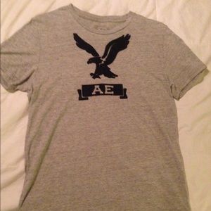 American Eagle tee shirt