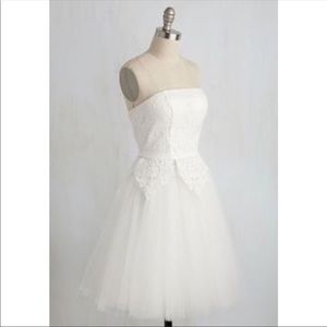 NWT Chi Chi London Formal Dress Bridal Prom