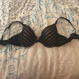 ☺️Striped bra☺️