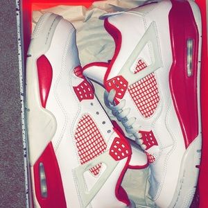 Air Jordan 4 retro size 12