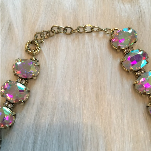 Beautiful Statement Necklace - Picture 5 of 6