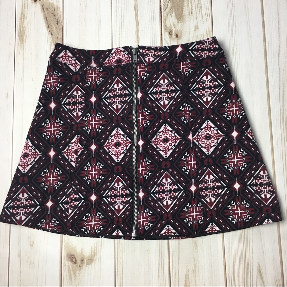 H&M Black and Red Printed Zipper Skirt