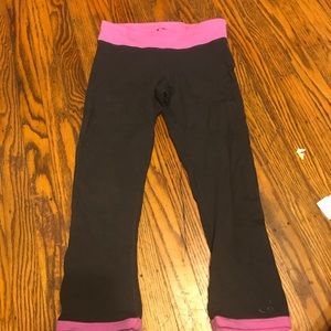 LIKE NEW CHAMPION LEGGINGS