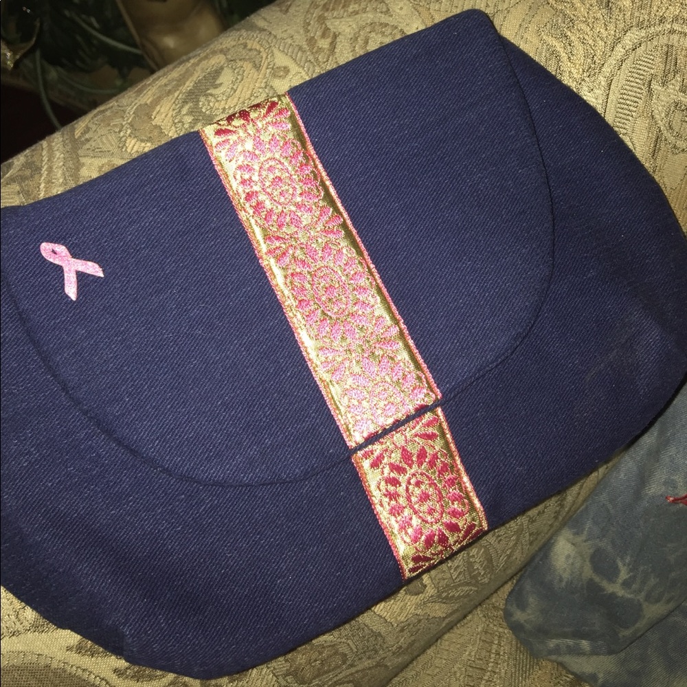 Purse/ Clutch.