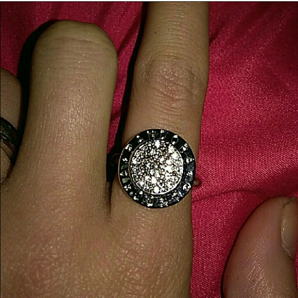 Pandora Ring