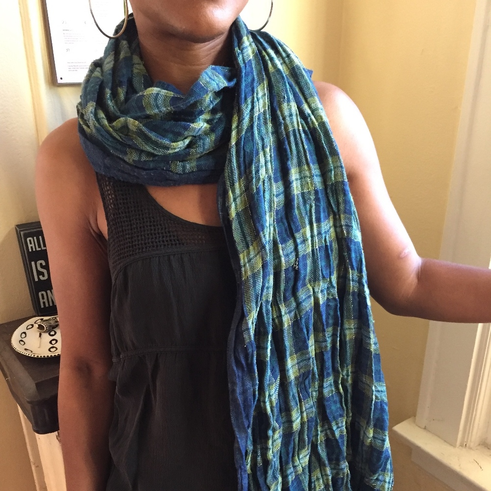 Reversible Plaid and Blue Scarf