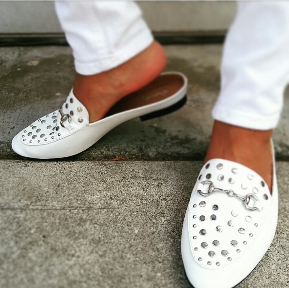 🆕//The Regina// White studded slide Flats - Picture 5 of 7