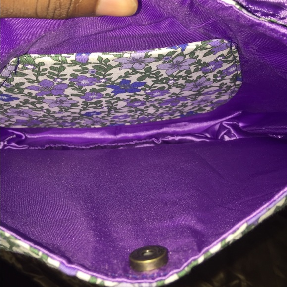 Purse. - Picture 2 of 2