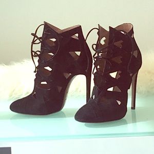 Alaïa suede cut out size 38