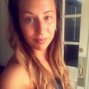 Meet your Posher, Hajnalka