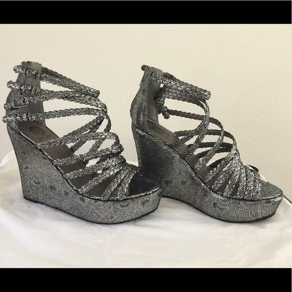 NWOT Yellow Box 190938 PWT085M Buttercup Pewter - Picture 2 of 4