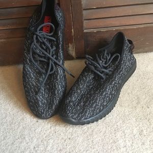 Solo brand fashion/athletic shoes