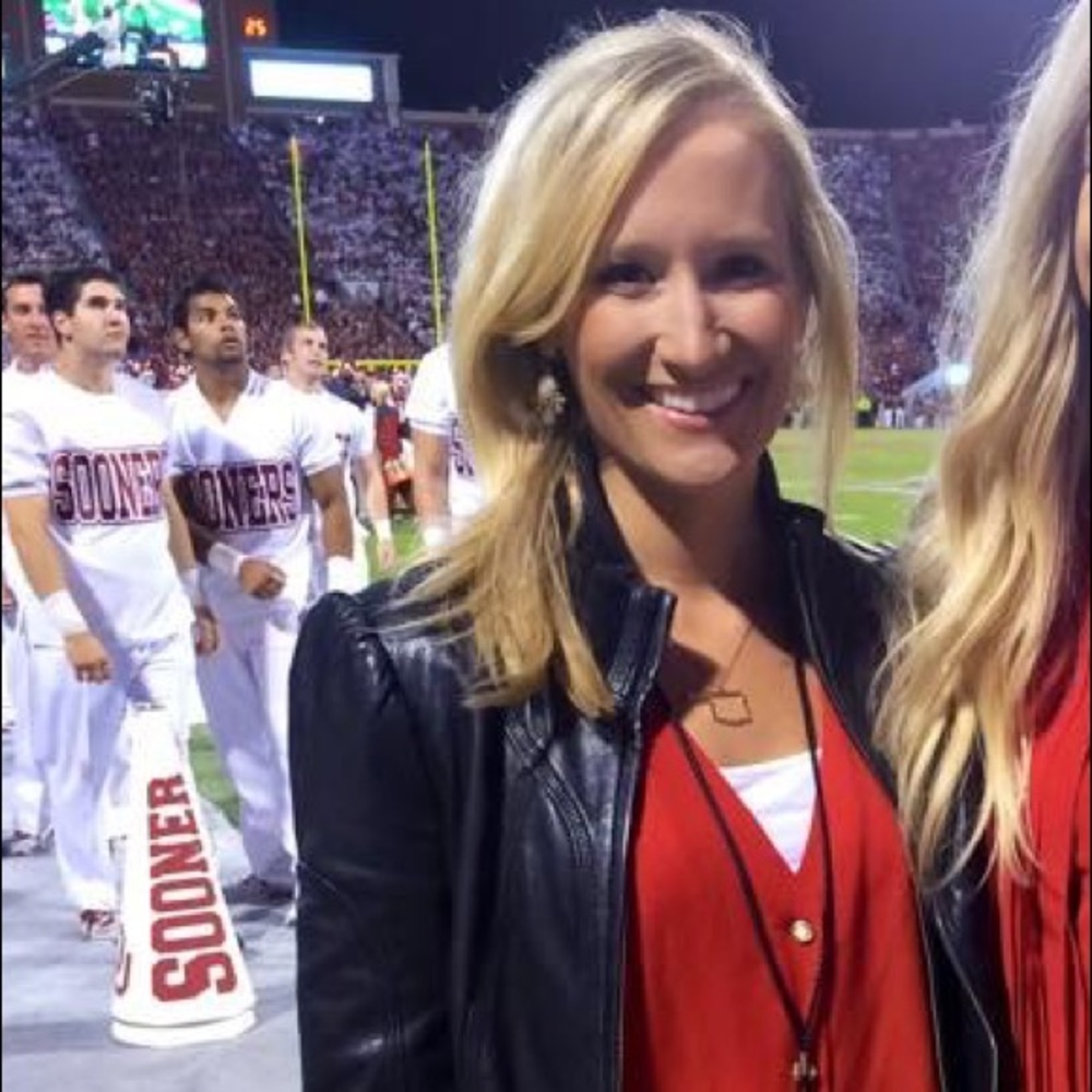 Meet your Posher, Claire