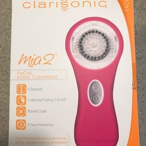 Clarisonic Mia 2- Willing to negotiate a price! ⭐️