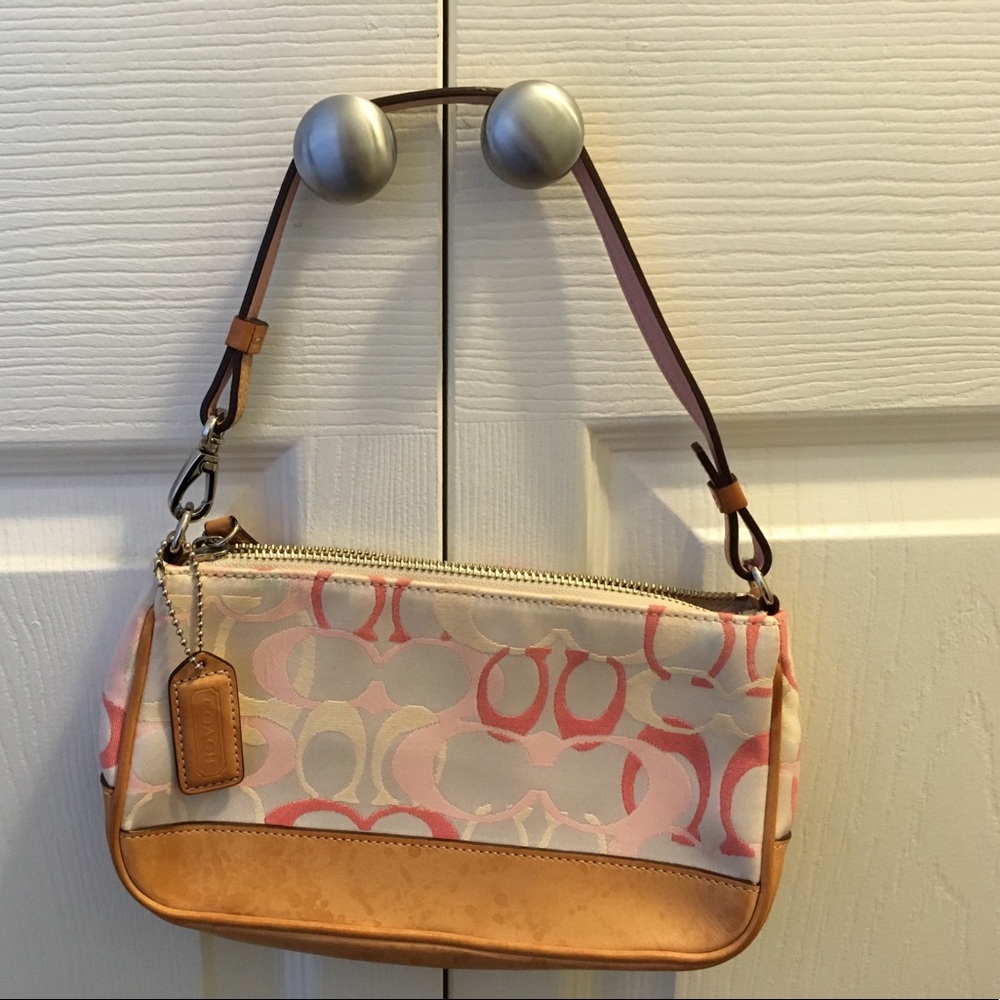 Coach light pink shoulder bag