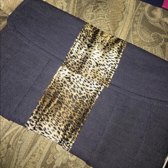 Purse - Picture 3 of 3