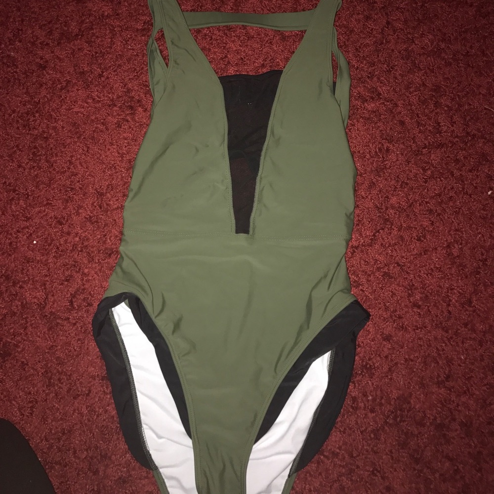 Cupshe One Piece NWT