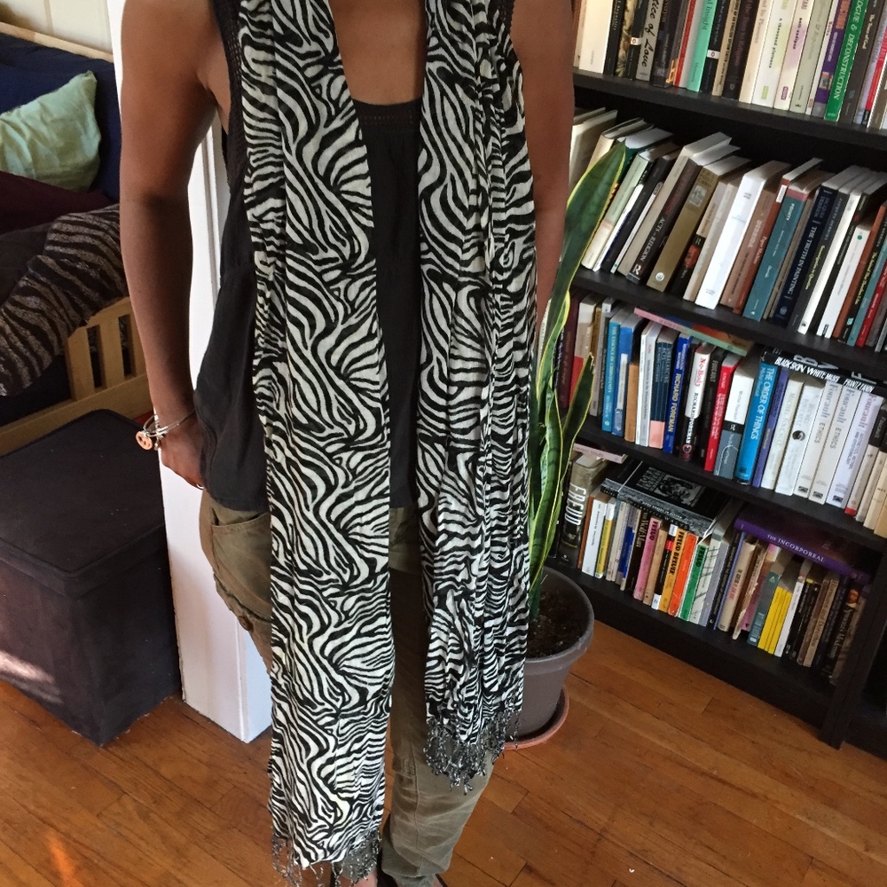 Zibra Print Lightweight Scarf