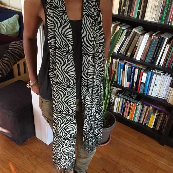 Zibra Print Lightweight Scarf - Picture 1 of 2