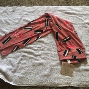LuLaRoe lipstick Leggings