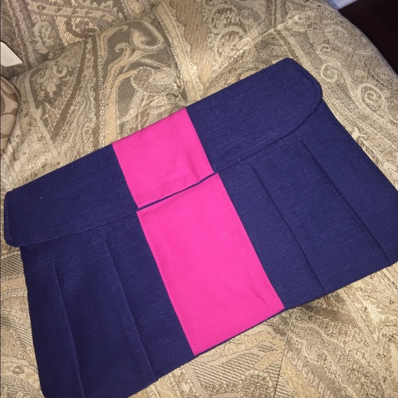 Purse - Picture 3 of 3